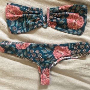 Beach Riot // Stone Cold Fox Collab. 2 piece